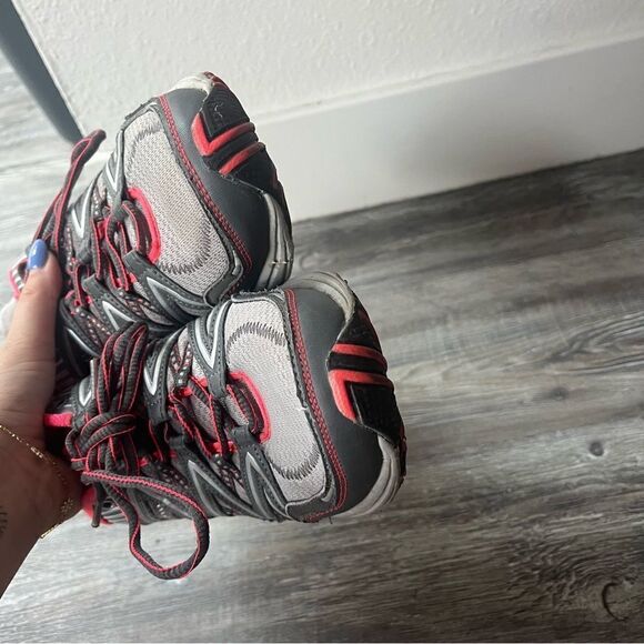 Women's Fila Headway 6 Trail Running Shoe Metallic Silver/Castlerock/Diva Pink - Picture 6 of 10